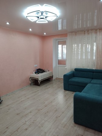 Продам 4х комнатную квартиру - фото 1