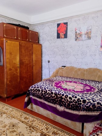 Терміновий продаж 3-х кімнатна квартира в одноповерховому будинку - фото 1