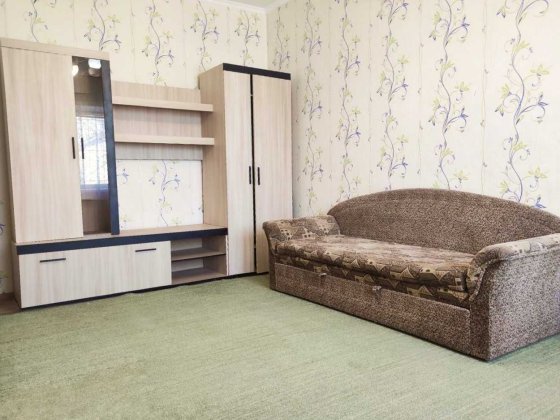 Продам 3-кімнатну квартиру район військомату з А/О. Власник. Бердичев