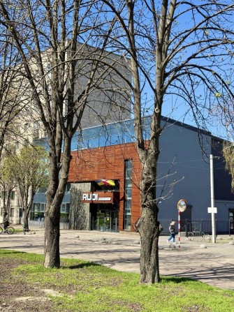 Продаж 2х кімнатної квартири з новим ремонтом по вул. Матросова - фото 1