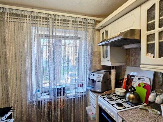 Продам 3х комнатную квартиру 2 этаж Каменское