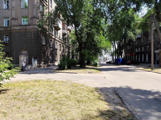 3-х комнатная квартира центр города Каменское