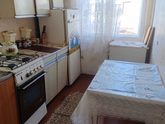 Хороша 2х кімнатна  квартира біля Тарасівського  кола