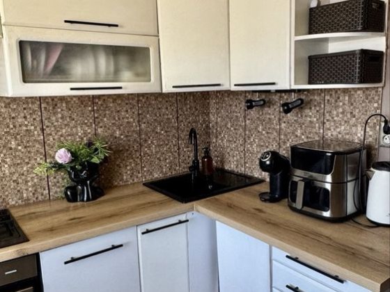 Продаж 2 кім. 10 мкрн. Лівий берег Каменское