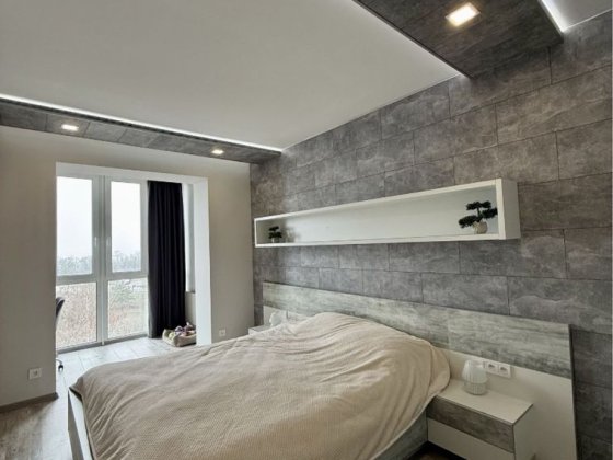 5-кімн. 10 мкр. Лівий берег. Вид на набережну.