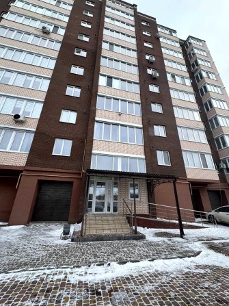 Продам   2 кімнатну простору  квартиру в новобудові. - фото 1