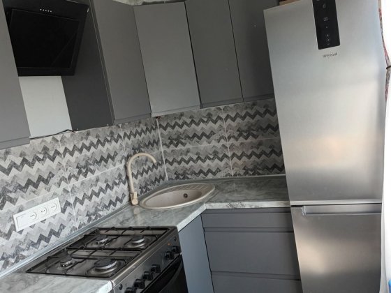 Продам  3-комнатную квартиру на Черемушках ! Каменское