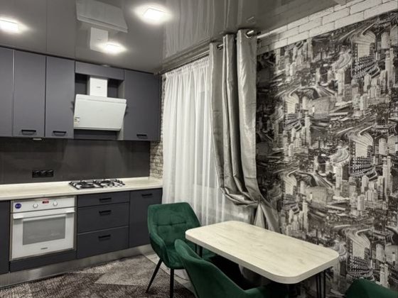 Продам 2-х комнатную квартиру (Левый берег) Каменское