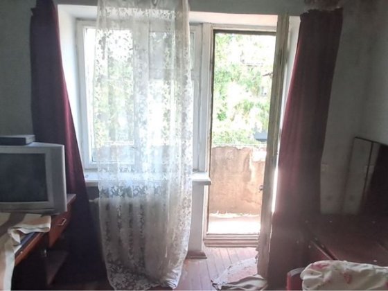 Продам 2 к. квартиру, ул. Черняховского Каменское