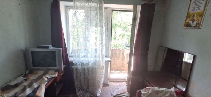 Продам 2 к. квартиру, ул. Черняховского - фото 1