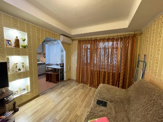 Продам затишну 2-кімнатну квартиру з ремонтом Черемушки Каменское