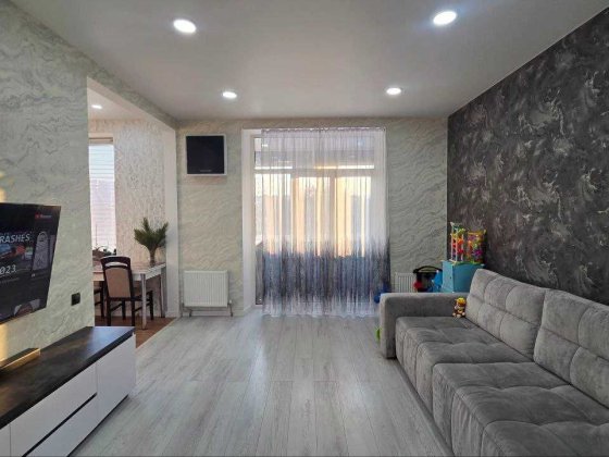 Афигенная СТАЛИНКА с ремонтом в центре, alm