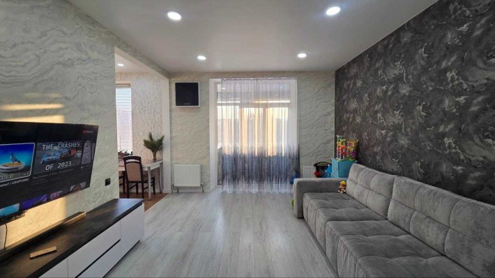 Афигенная СТАЛИНКА с ремонтом в центре, alm - фото 1