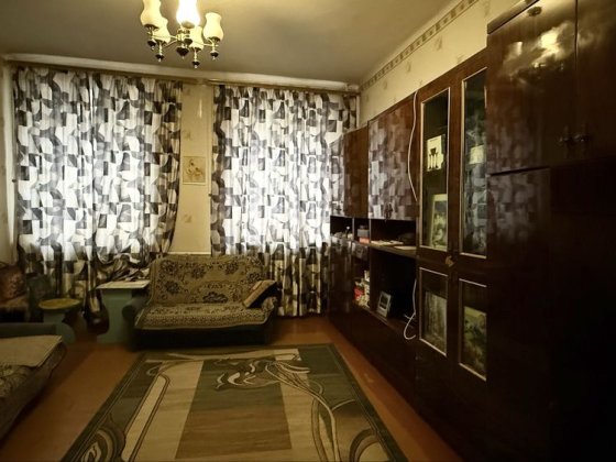 Продам 3-комнатную квартиру Глухов
