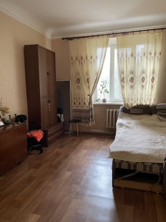 Продам 3- кімнатну квартиру в центрі - фото 1