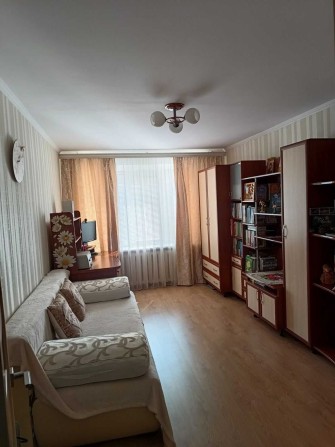 2кімнатна квартира в центрі м.Глухів на 2 поверсі, з меблями, оргтехн. - фото 1