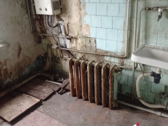 Продам 2х комнатную квартиру на Днепростройе возле Университета Каменское