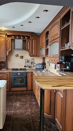 Продам 3ю квартиру на Левом берегу с  АО(газ)с ремонтом и мебелью - фото 1