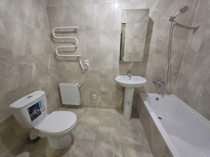 Квартира студія, однокімнатна з частковим ремонтом, сертифікат - фото 1