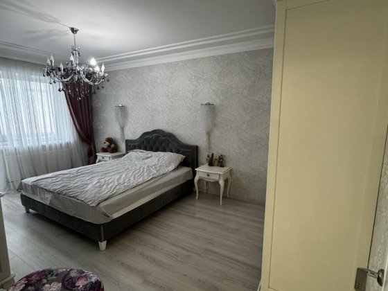 Продам 3х ком. Камянское , 4 мик. А/О -Газ , 5 эт. Каменское