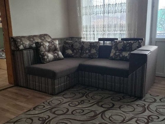 Продається жила 2км. квартира Долина