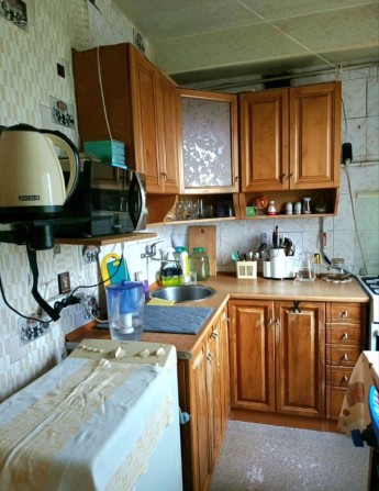 Продам 2 х ком квартиру. Матросова. - фото 1