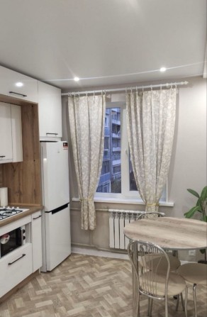 1-комнатная квартира с авторским дизайном ! - фото 1