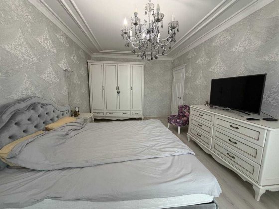 3-х ком. 4 мкр. Левый берег, напротив 43-44 школы