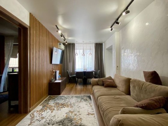 Продаж 5 кім. 5 мкрн. Лівий берег Кам'янське