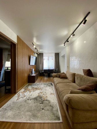 Продаж 5 кім. 5 мкрн. Лівий берег - фото 1