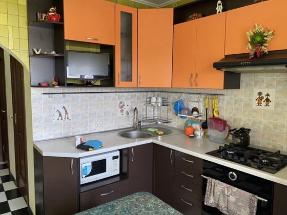 Продаж 2-кімн, Кам'янське, Лівий берег, меблі, техніка. Каменское