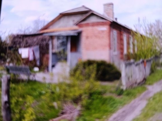 Квартира, Ізюм, біля річки Изюм