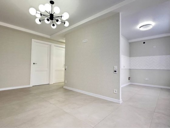 АО, ремонт, 3 кімн 3/5