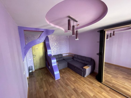 Продаж затишної 1-кімнатної квартири на лівому березі Кам’янського (4 мкр, район Лагуни) Каменское