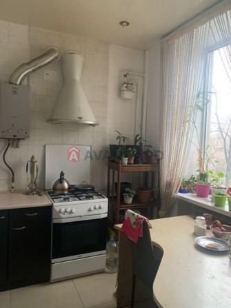 Продається простора 3-кімнатна квартира в самому серці міста! - фото 1