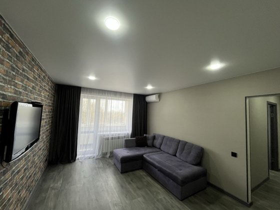 Продаж 2х кімнатной квартири лівий берег Каменское