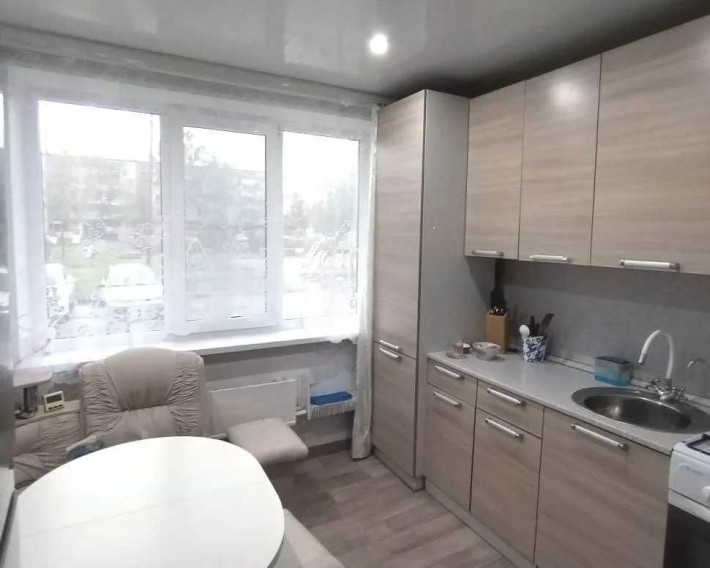 3 кімнатна квартира з ремонтом продаж - фото 1