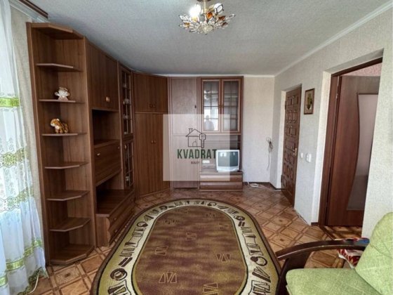 Продам затишну 2-кімнатну секцію з меблями та технікою Каменец-Подольский