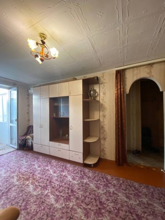 Продам Гостинку 30м2! ул. Александрийская - фото 1