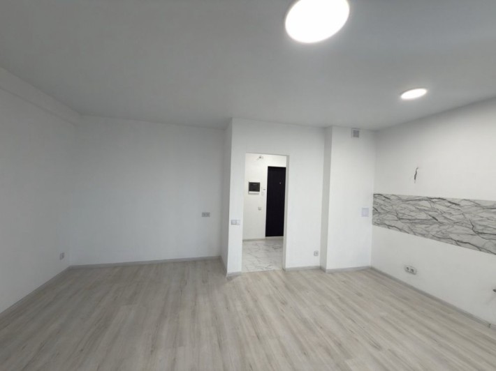 Нова квартира в центрі міста - фото 1