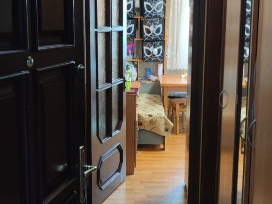 Однокімнатна квартира  секція в центрі мікрорайону Каменец-Подольский