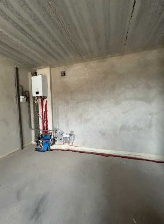 Продам квартиру 51м2 з частковим ремонтом - фото 1