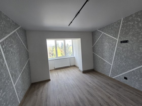 Квартира з сучасним ремонтом