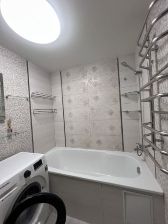 Продаж 2-кімнатної квартири з ремонтом у центрі міста - фото 1