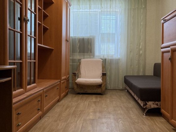 Коммунальная квартира район вечернего рынка Чорноморськ