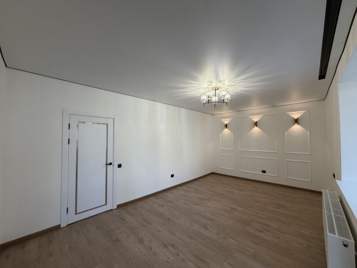 Простора однокімнатна квартира з крутою площею 55 м² — майже як 2-кімнатна - фото 1