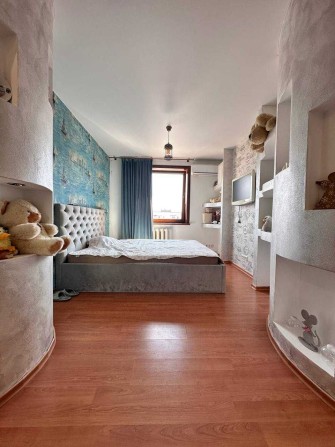 Продам 3 кімнатну квартиру з видом на море - фото 1