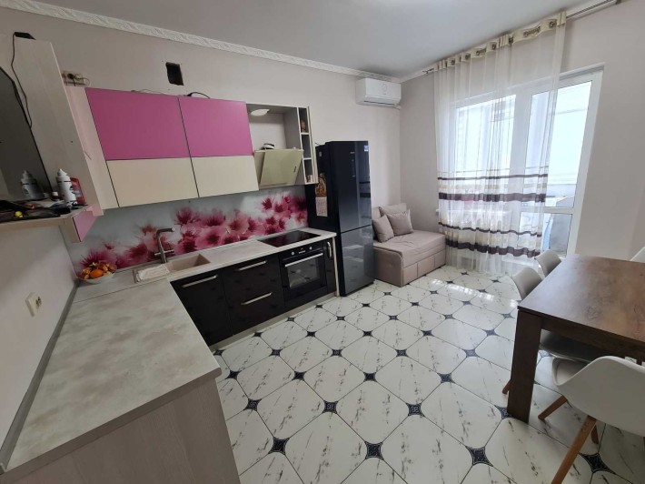 2-кімнатна квартира в новому будинку з видом на море - фото 1