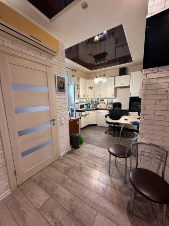 2 к.кв.в ЖК Кольоровий Бульвар, низький поверх !!! - фото 1