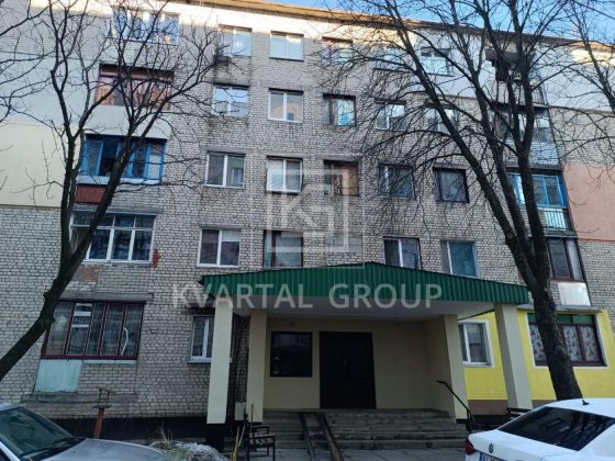 БЕЗ КОМІСІЇ! Продам Квартиру в Житловому Стані з меблями і технікою! Коцюбинське